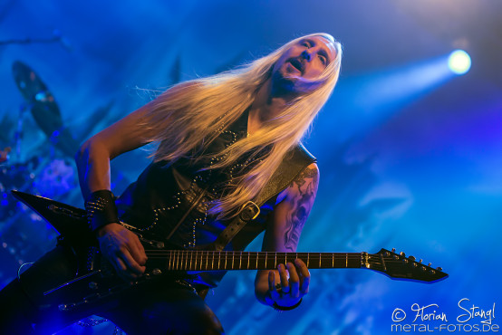hammerfall-eventhalle-geiselwind-12-12-2015_0060