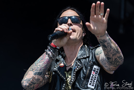 hardcore-superstar-bang-your-head-16-7-2015_0007