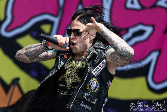 hardcore-superstar-bang-your-head-16-7-2015_0012