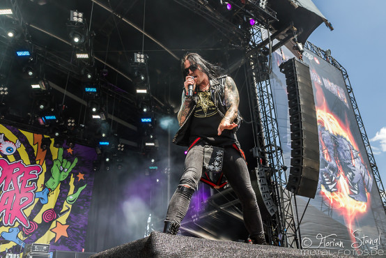 hardcore-superstar-bang-your-head-16-7-2015_0023