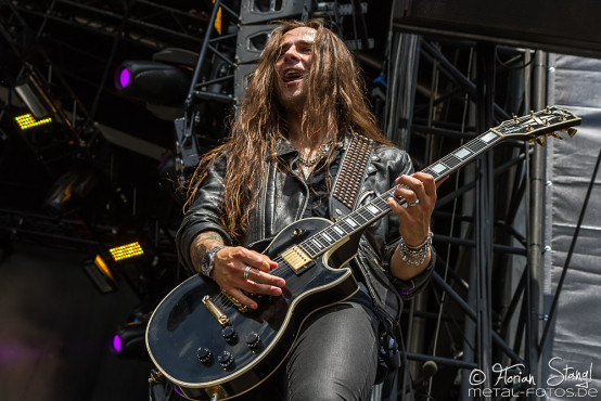 hardcore-superstar-bang-your-head-16-7-2015_0037