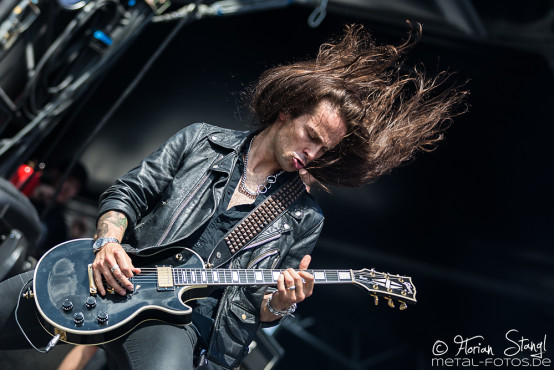 hardcore-superstar-bang-your-head-16-7-2015_0050