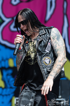 hardcore-superstar-bang-your-head-16-7-2015_0054