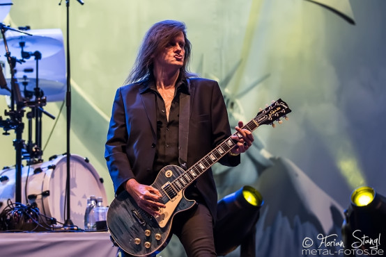 helloween-out-loud-04-06-2015_0053