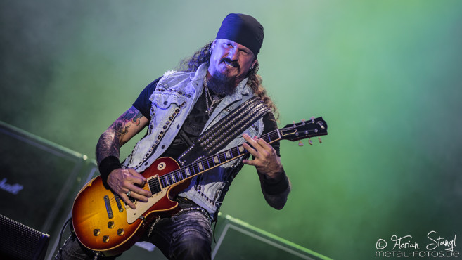 iced-earth-bang-your-head-2016-16-07-2016_0003