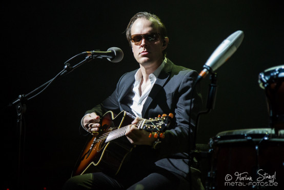 joe-bonamassa-2013-world-tour-meistersingerhalle-nuernberg-11-03-2013-01