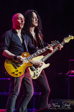 joe-lynn-turner-rock-meets-classic-arena-nuernberg-13-03-2014_0002
