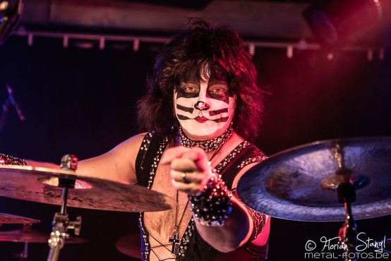 kiss-forever-row-2020-6-3-2020_0020