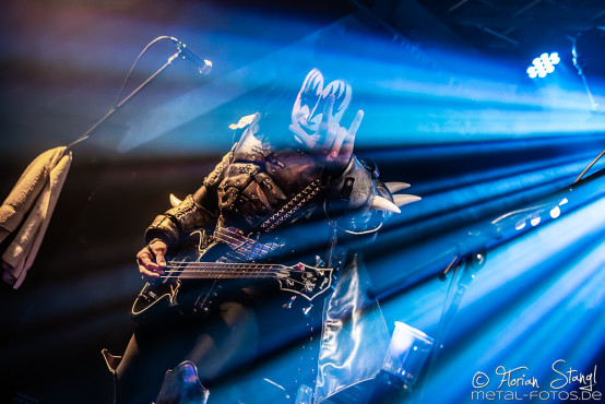 kiss-forever-row-2020-6-3-2020_0033