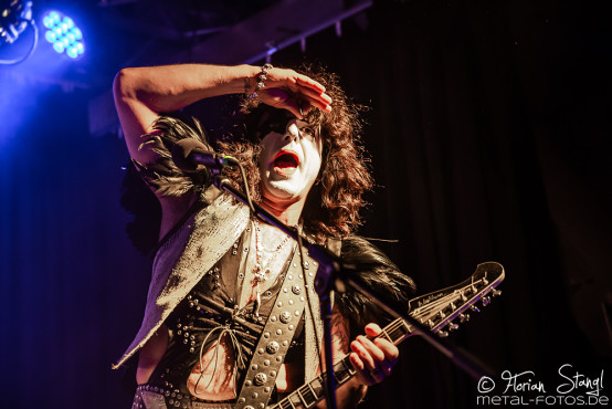 kiss-forever-row-2020-6-3-2020_0041