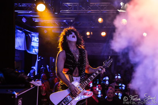 kiss-forever-row-2020-6-3-2020_0055