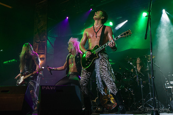 kissin-dynamite-30-11-2012-rockfabrik-nuernberg-51