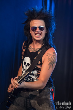 kissin-dynamite-pyraser-classic-rock-night-2013-20-07-2013-13