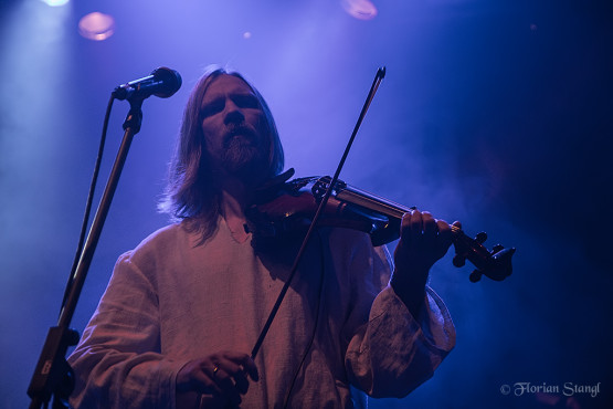 korpiklaani-heidenfest-2-11-2012-geiselwind-19