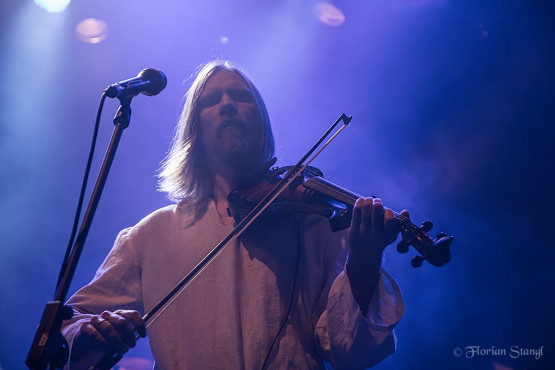 korpiklaani-heidenfest-2-11-2012-geiselwind-20