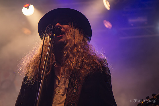 korpiklaani-heidenfest-2-11-2012-geiselwind-23