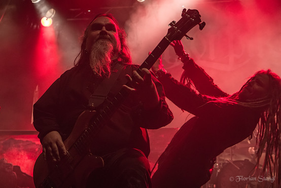 korpiklaani-heidenfest-2-11-2012-geiselwind-3