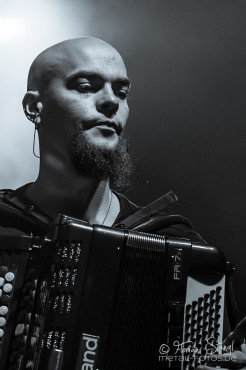 korpiklaani-stadthalle-fuerth-27-12-2013_10