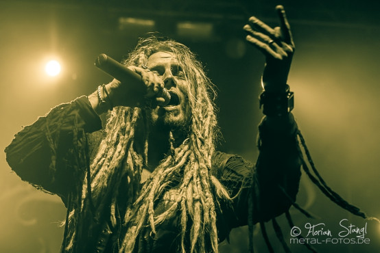 korpiklaani-stadthalle-fuerth-27-12-2013_40