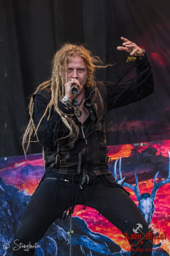 korpiklaani-summer-breeze-2013-15-08-2013-47