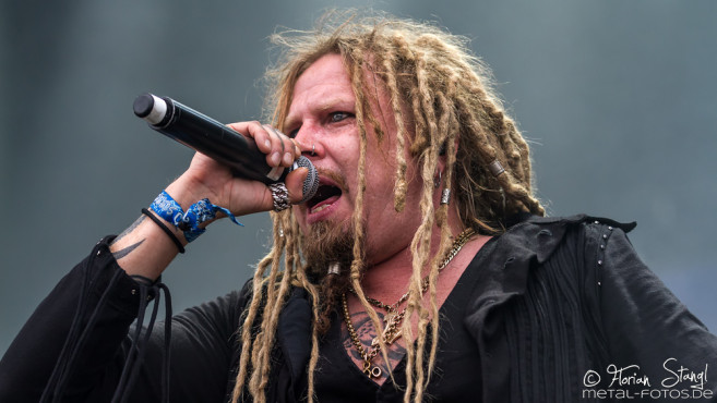 korpiklaani-summer-breeze-2016-20-08-2016_0024