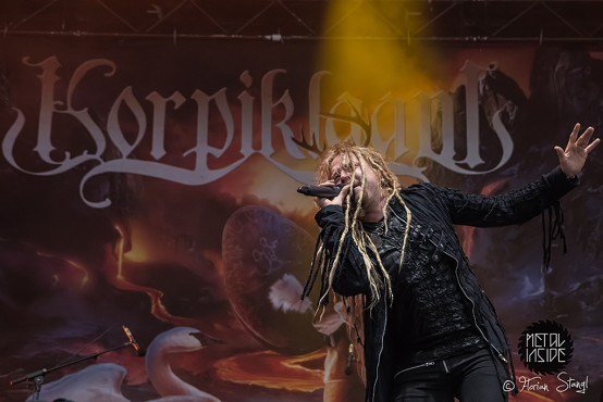 korpiklaani-with-full-force-2013-30-06-2013-37
