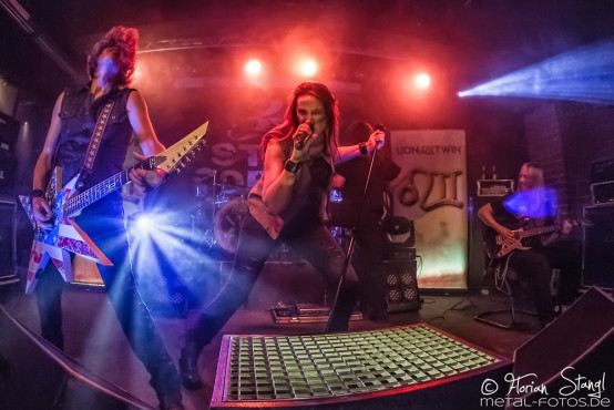 lion-twin-rockfabrik-nuernberg-29-03-2015_0054