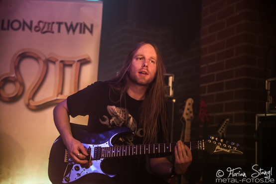 lion-twin-rockfabrik-nuernberg-29-03-2015_0055