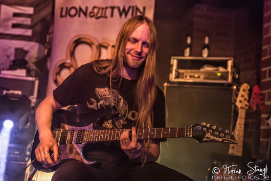 lion-twin-rockfabrik-nuernberg-29-03-2015_0061