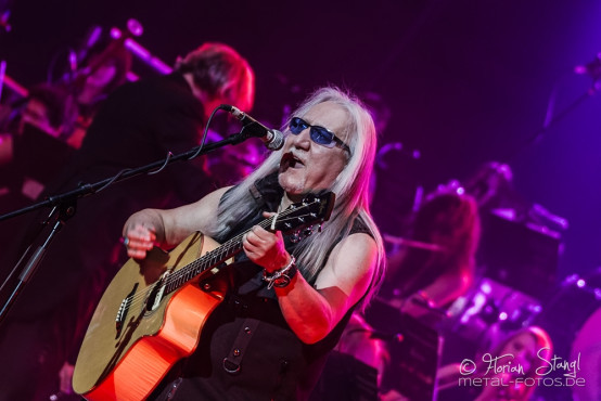 mick-box-bernie-shaw-rock-meets-classic-arena-nuernberg-13-03-2014_0030
