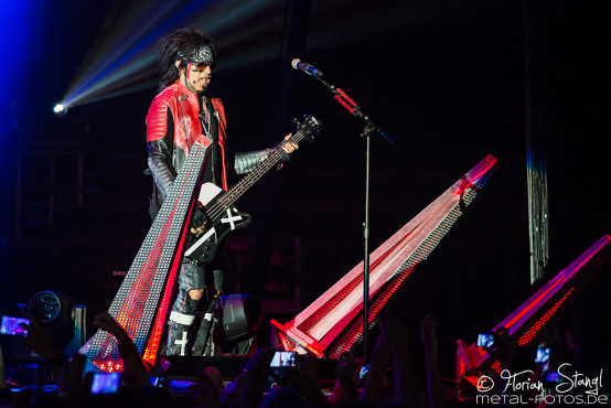 motley-crue-hanns-martin-schleyer-halle-stuttgart-8-11-2015_0043