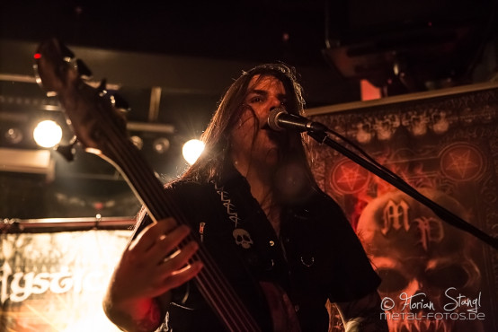 mystic-prophecy-rockfabrik-nuernberg-15-10-2014_0039