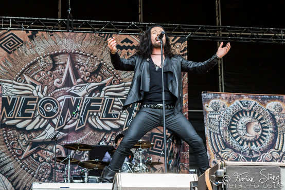 neonfly-masters-of-rock-10-7-2015_0022