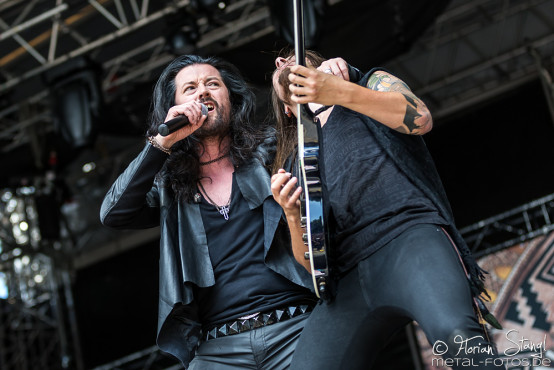 neonfly-masters-of-rock-10-7-2015_0047