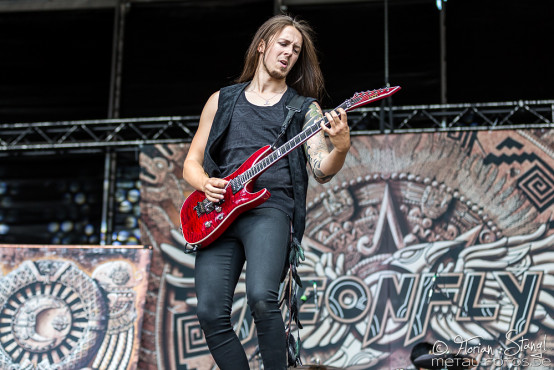 neonfly-masters-of-rock-10-7-2015_0059