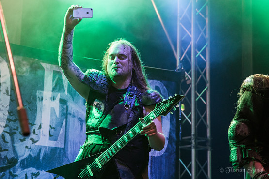 orden-ogan-1-12-2012-musichall-geiselwind-40