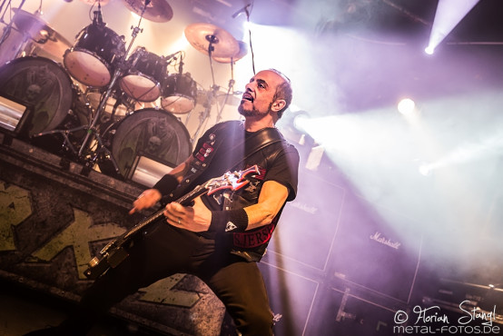 overkill-hirsch-nuernberg-9-11-2014_0002