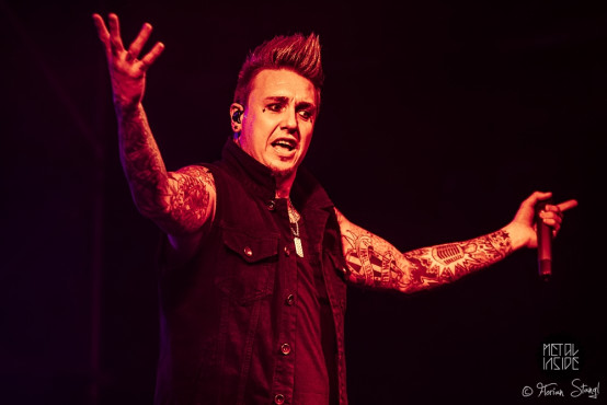 papa-roach-rockfabrik-nuernberg-16-11-2013_01