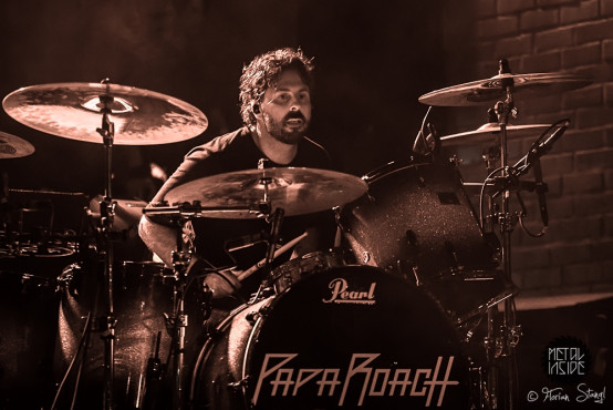 papa-roach-rockfabrik-nuernberg-16-11-2013_04