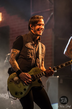 papa-roach-rockfabrik-nuernberg-16-11-2013_07