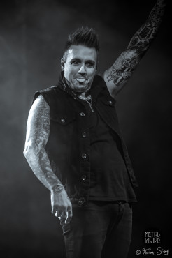 papa-roach-rockfabrik-nuernberg-16-11-2013_26