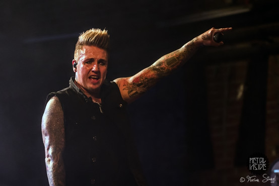 papa-roach-rockfabrik-nuernberg-16-11-2013_68