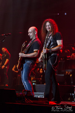 paul-rodgers-rock-meets-classic-2013-nuernberg-09-03-2013-06