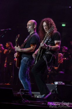 paul-rodgers-rock-meets-classic-2013-nuernberg-09-03-2013-15