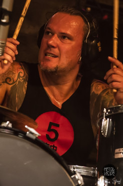 pink-cream-69-rockfabrik-nuernberg-19-09-2013-15