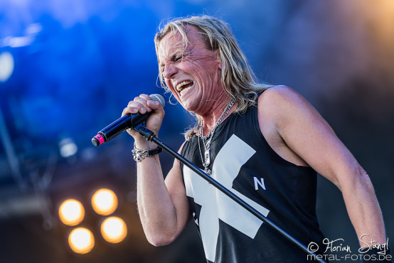 pretty-maids-bang-your-head-18-7-2015_0046