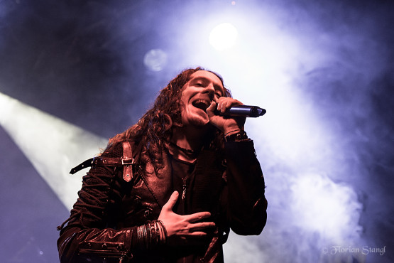 rhapsody-1-12-2012-musichall-geiselwind-2
