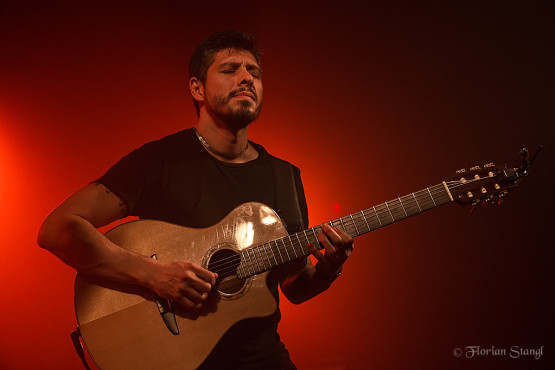 rodrigo-y-gabriela-13-11-2012-theaterfabrik-muenchen-31