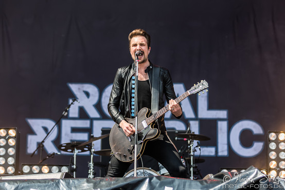 royal-republic-rock-im-park-07-06-2015_0015