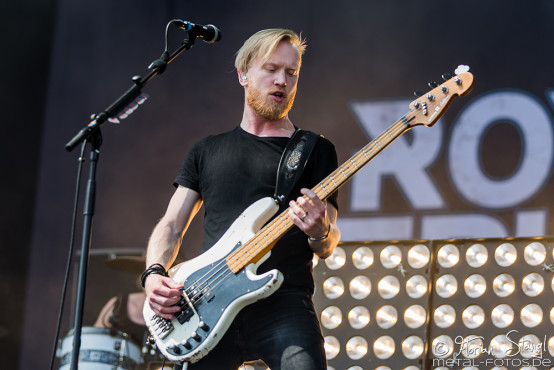 royal-republic-rock-im-park-07-06-2015_0033